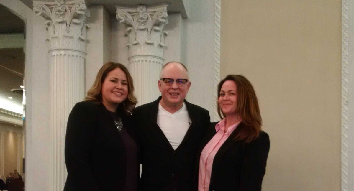 CandaceRennick's tweet photo. Great closing morning w @CUPEOntario #sswcc2017 in Niagara Falls @PSidRyan @clpoolecotnam https://t.co/l6lLkZAoOx