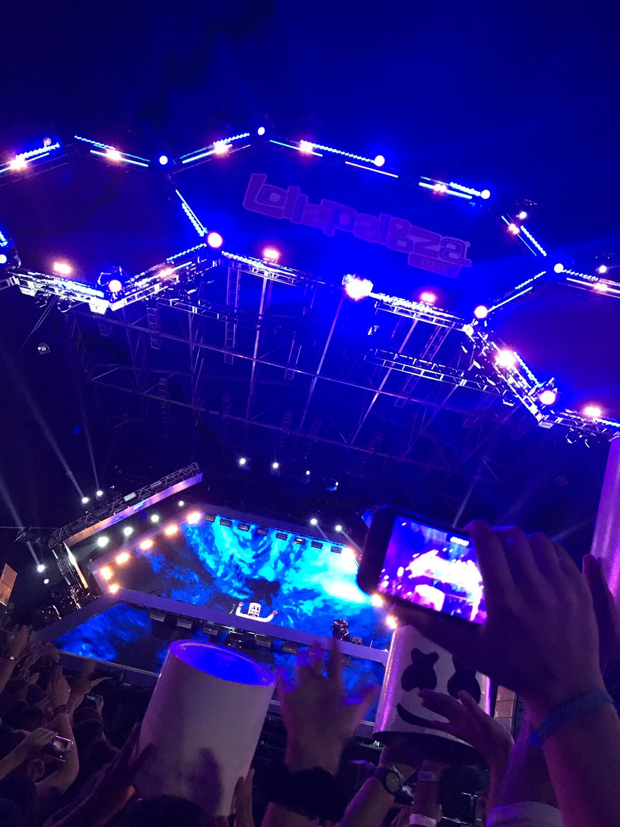 AruanFelix's tweet photo. Um sonho realizado 🙌🏻

E vai ter vlog tudo sim! 💙 https://t.co/L03Ym0aIA1