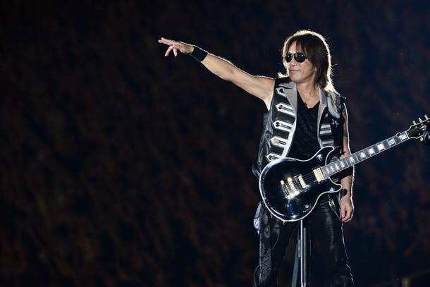 Happy Birthday, Tak Matsumoto !! 