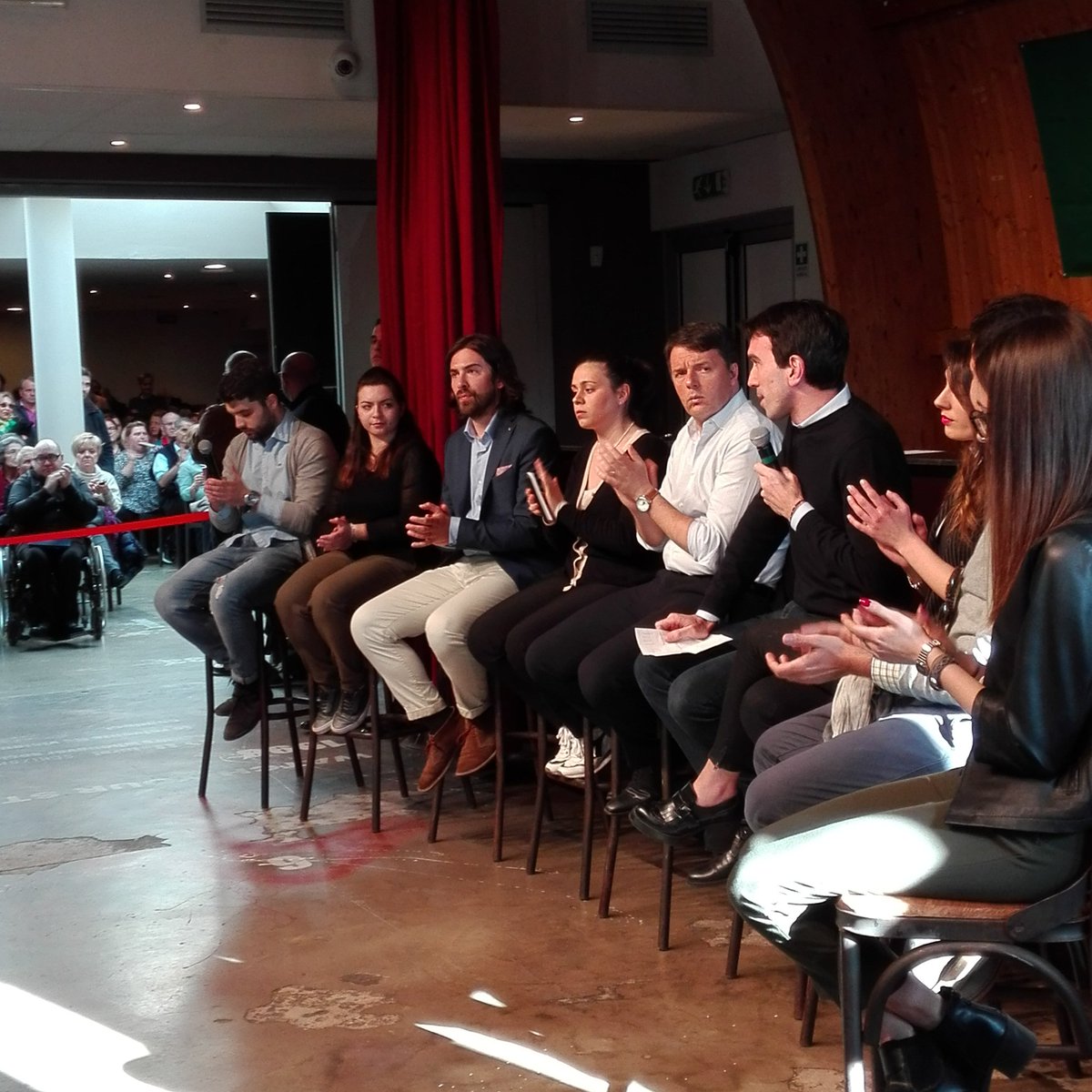 Da #Perugia riparte il nostro protagonismo europeo di cittadini, ragazzi e studenti #Erasmus <a href="/maumartina/">Maurizio Martina</a> <a href="/matteorenzi/">Matteo Renzi</a>