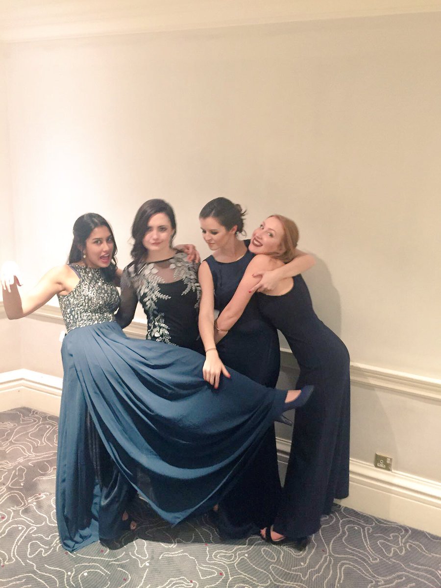 ellaPSharp's tweet photo. These gals ✨ #youlot #gradballin #uclsop https://t.co/jHanRH5PmR