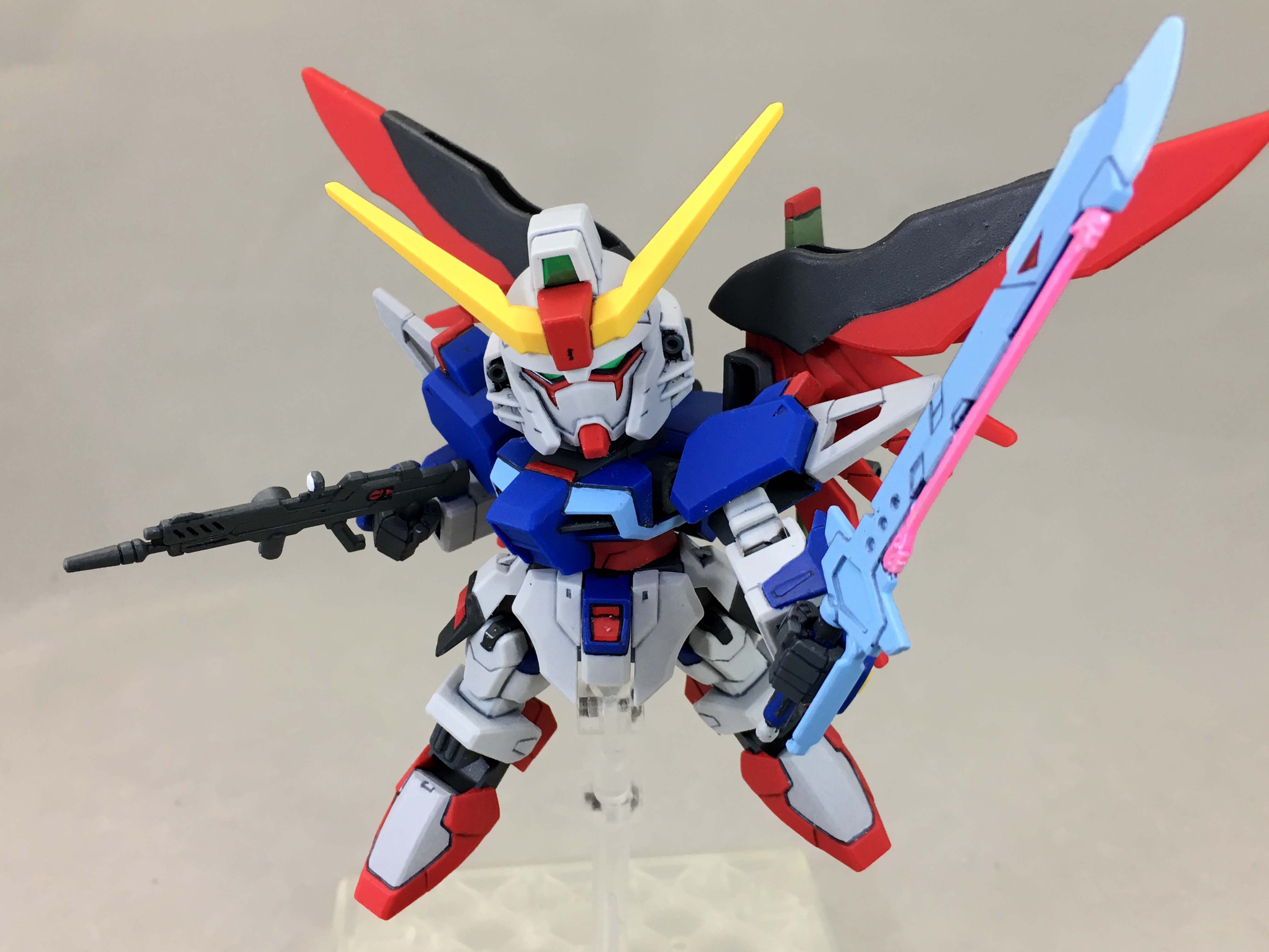 Twitter এ F A たちばな Sdガンダム Exスタンダード 009 Zgmf X42s デスティニーガンダム 組んだ パッケ写真などに比べるとグレー寄りの白 顔の隈取はしっかりマスク別パーツで処理してるのは良い感じ 他は各所シール そのままではちょっと見栄え厳しく要塗装