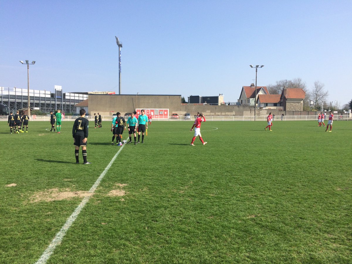 fcr1899's tweet photo. [#U17Nat] Nos U17 s'imposent (4-1) sur leur pelouse contre Le @RCLens en championnat.
Buteurs > Lemaitre x2 , Couturier &amp; Kitenge
#TeamFCR https://t.co/RfR8mZdcth