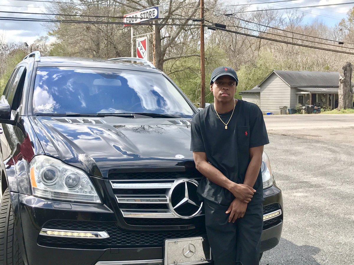 Fmgbenji's tweet photo. Still on my 💰outh💲ide 💩 https://t.co/0JToSJHPLk