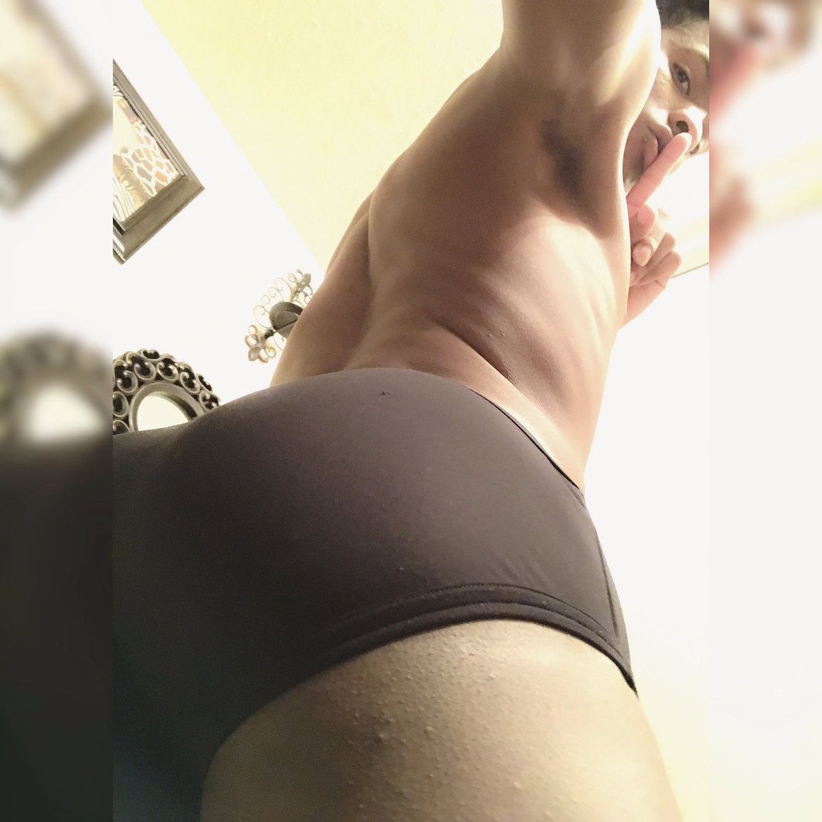 ayoovari_'s tweet photo. 💦🍑👋🏼 You should be here 🍑😈 https://t.co/72hyUwif8U
