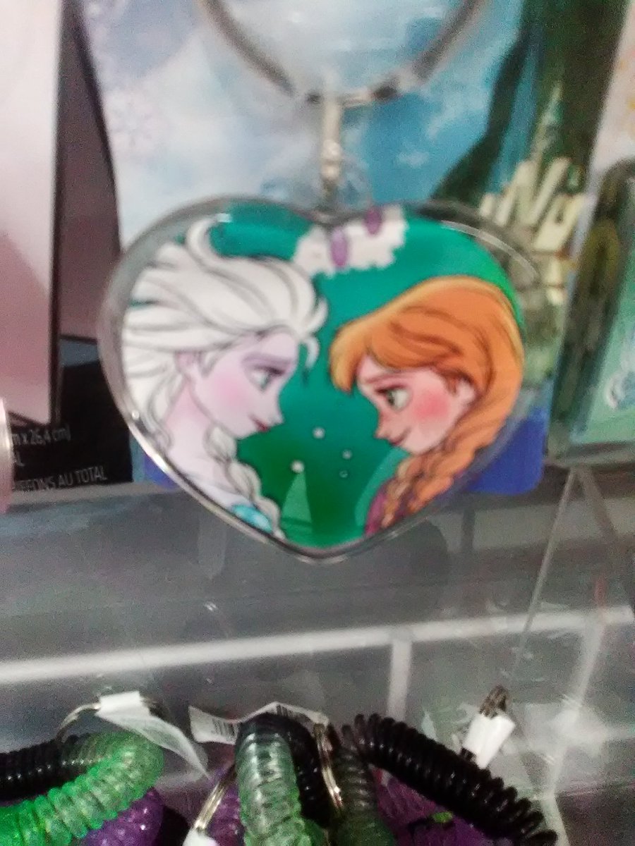 summerdraws's tweet image. walmart ships frozen incest i wanna die