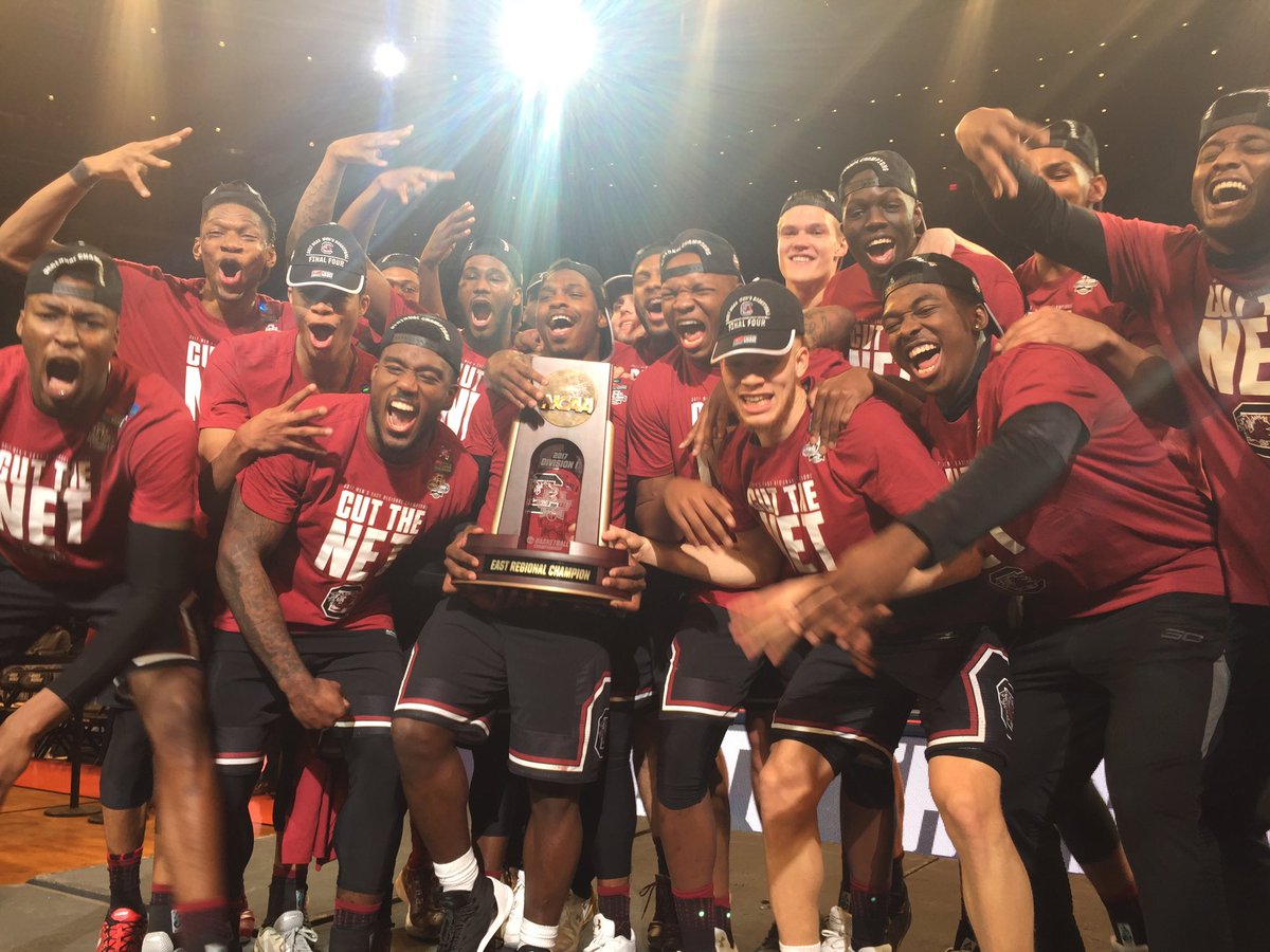 GamecockMBB's tweet photo. VICTORY!!!! #FinalFour https://t.co/3OPb7YxCLz