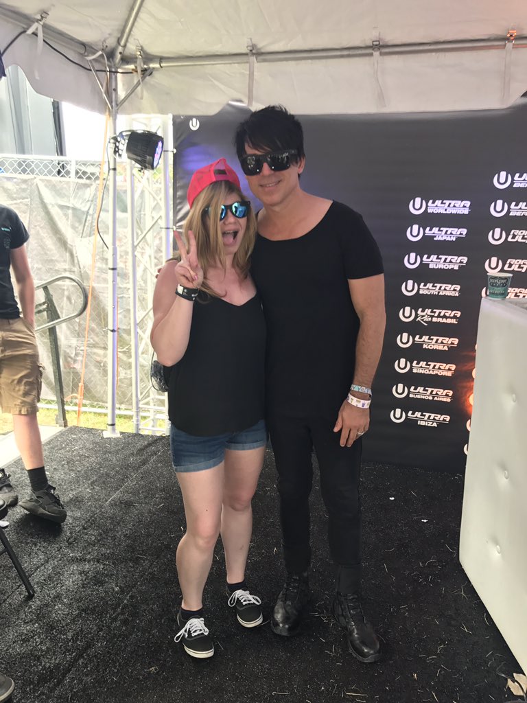 <a href="/ultrameetngreet/">UMF Meet & Greet</a> wishes do come true, I posted this 20 minutes before I got to meet BT! get BT!PLEASE!signed from a fan in Miami #ultra2017