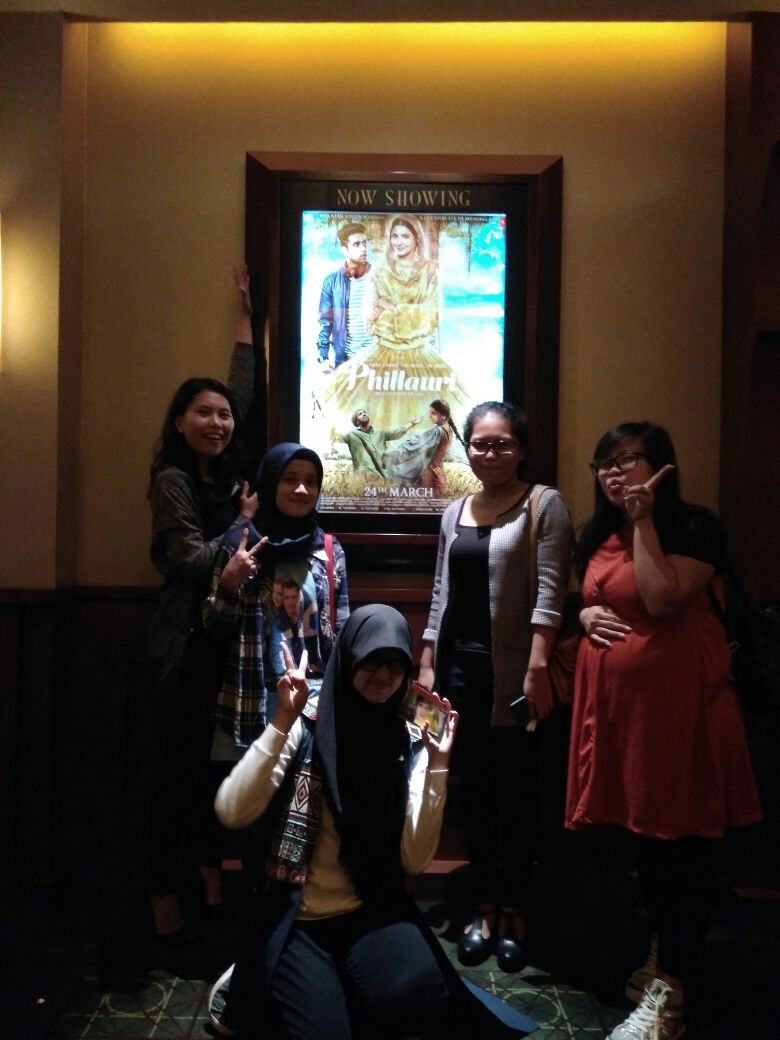 ASharma_FCI's tweet photo. Watched #Phillauri 😉😉 amazing work by @AnushkaSharma @diljitdosanjh @Mehreenpirzada @ImSurajSharma love and proud of you guys from indonesia https://t.co/OSf8SHKBOq