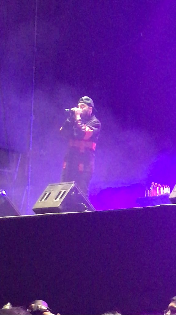 domeveni's tweet photo. La mejor noche de mi vida😍🎤🎶. 👏🏼Gracias, Dios👏🏼. @MacMiller https://t.co/cCOAcodafC