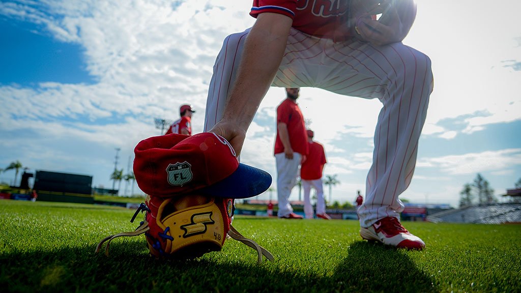 Grab your gear, it's time to play ball! #GoPhils https://t.co/OTtvbKFDP0