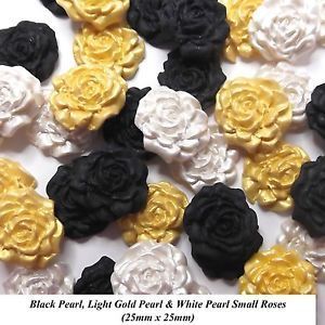 Glamorous black, gold and white roses are fantastic for cakes &amp; cupcakes. #Handmade &amp; on #eBay now buff.ly/2nhudf4 #cakedecorating