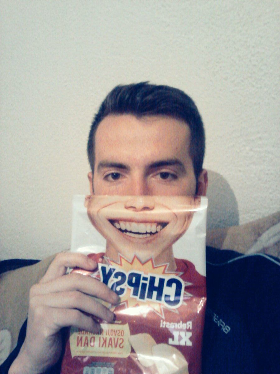Hamzasile's tweet photo. #podijeliosmijeh https://t.co/Xs35abtvyl