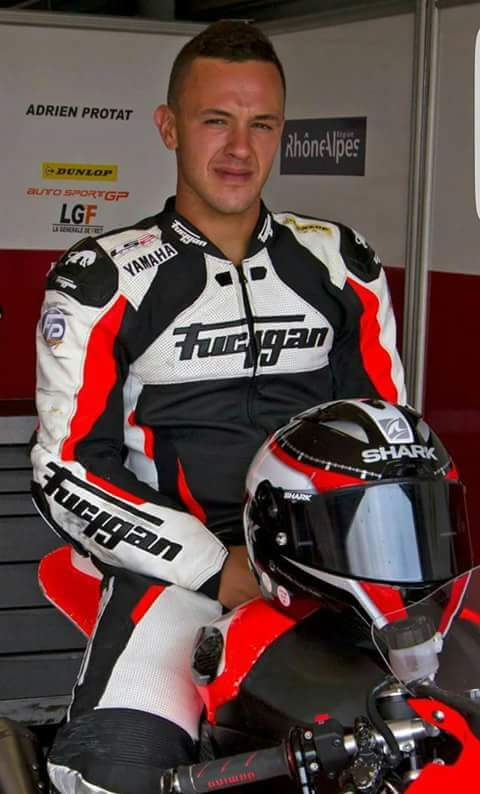 R.I.P Adrien Protat :'( Le pilote SuperSport FSBK nous a quitté aujourd ...