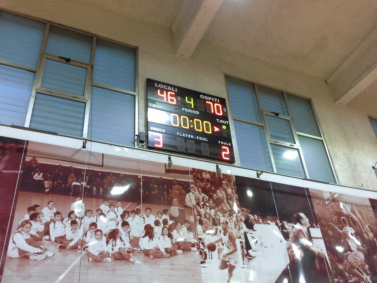 PB_1963's tweet photo. #TreofanPassalacqua
Finisce 46-70 per le ospiti, da sabato prossimo al via la serie di playout. #ViviUnEmozione #forzaladies #LBFlive https://t.co/BLlbGdYWGK