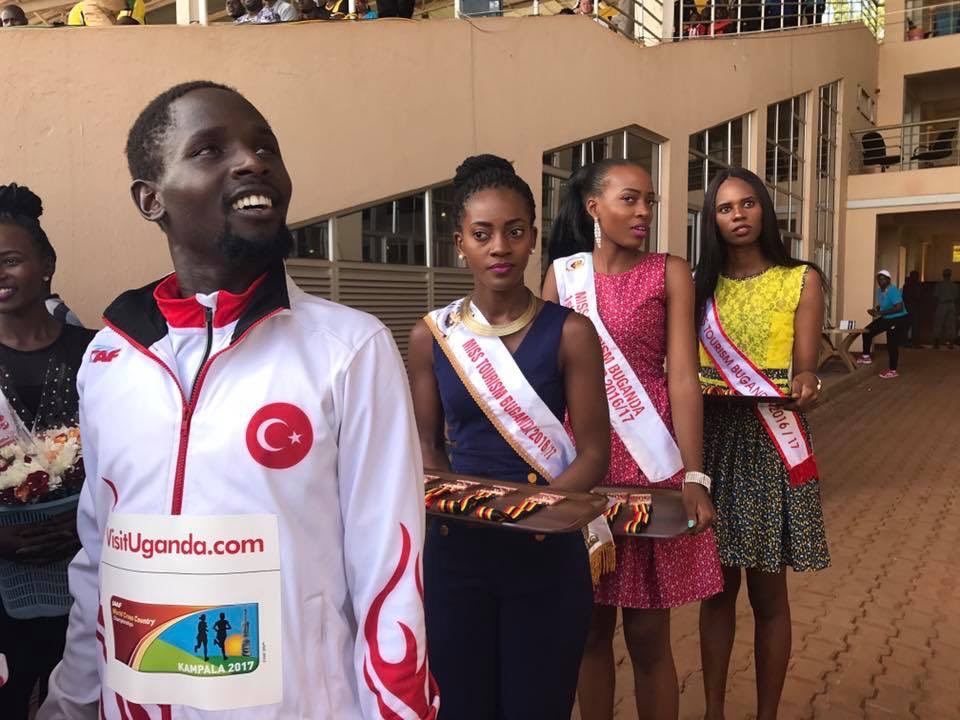 misstourbuganda's tweet photo. Presenting Awards at the @iaafkampala2017
#MissTourismBuganda #MTU2016 #LetThePearlShine #BugandaKingdom https://t.co/Wbl4gTJq8Z