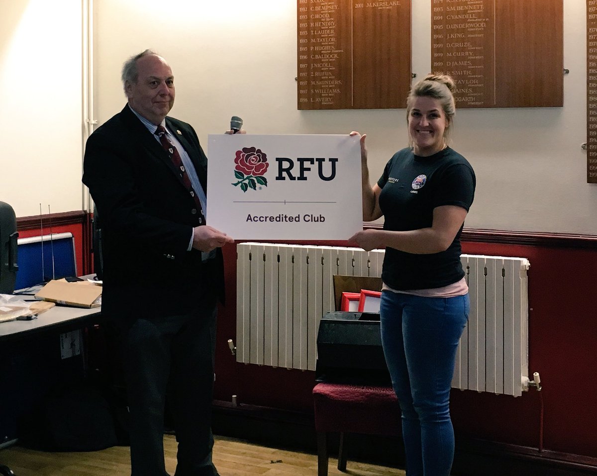 BathRugbyLadies's tweet photo. We picked up the plaque for @BathRFC1865's RFU Accreditation today. Congratulations to the club on this great achievement! 🔵⚫⚪ https://t.co/Bq0mD4Lfk9