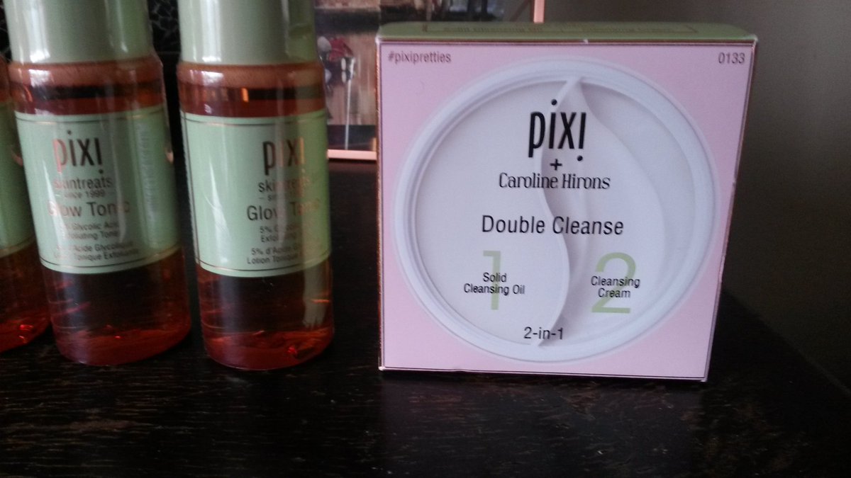 ana_beta_bee's tweet photo. .@CarolineHirons so excited it's finally here! Only disappointment @ShopprsDrugMart is had to order from @Target bc 🍁 distribution so bad https://t.co/brTFczynKg