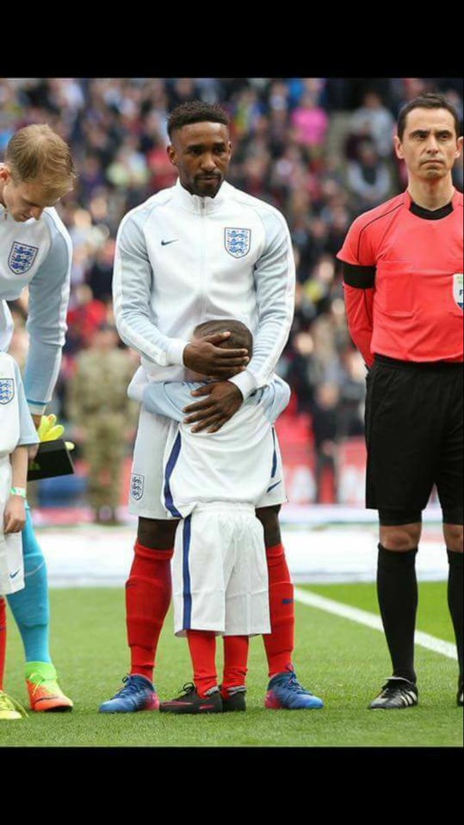 giftidea01's tweet image. Such a touching photo 👌