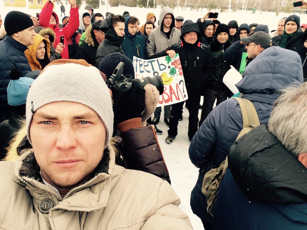 Пикет в Набережных Челнах "Он нам не Димон".

#набережныечелны #пикет