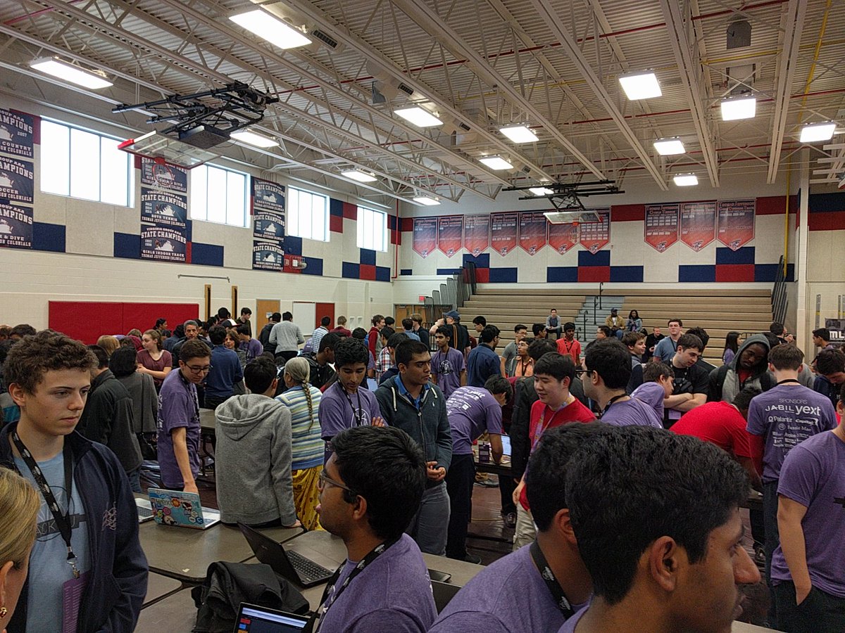 MLHacks's tweet photo. Demos are underway @HackTJOfficial over 80 awesome projects! #HackTJ https://t.co/hfMfKrznaX