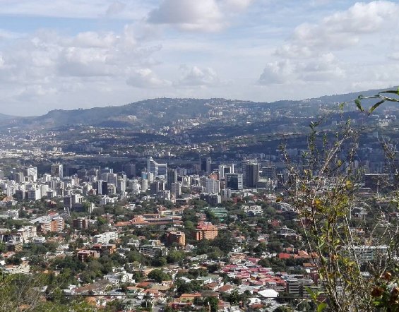 AngelAzul693's tweet photo. Hermoso estando arriba no quieres bajar #caracasavila, #quebradaquintero 🏃👟🙏, desconectarse , relax https://t.co/MAlUKxWQ6g