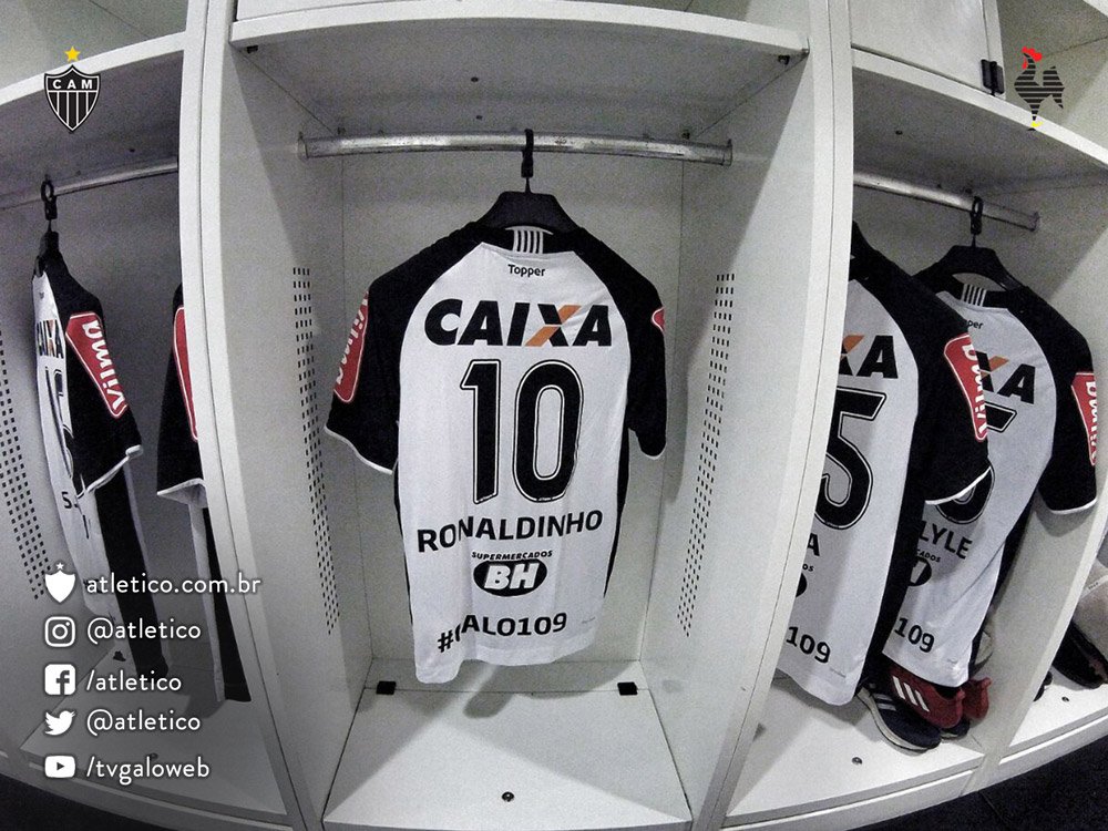 Atletico's tweet photo. Camisas que serão utilizadas no jogo contra a URT estampam nomes de ídolos (ex-jogadores): https://t.co/wWs1CnLw6a #Galo109 #PaixãoDoPovo https://t.co/dQlKxV2ykp