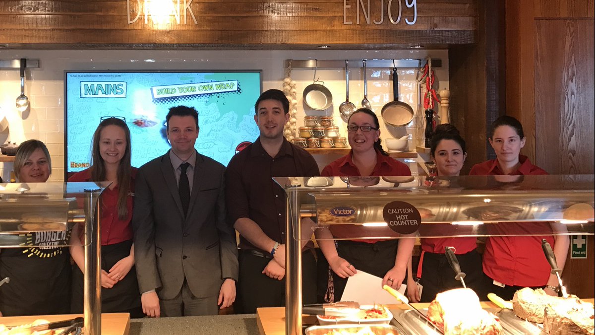 Before all the mayhem! Got to love a busy Sunday! #MothersDayMadness #sundayfun @awood_01 <a href="/ianvance83/">ian vance</a> <a href="/WeAreSUGM/">WeAreSUGM</a>