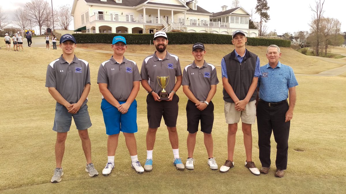 WakeTech_Golf's tweet photo. Johnston Community college takes home The Eagles Cup! @WakeTech_Golf @waketechsports @SurryKnights @GoRBCStatesmen @ftccathletics https://t.co/oq2Q6BqEup