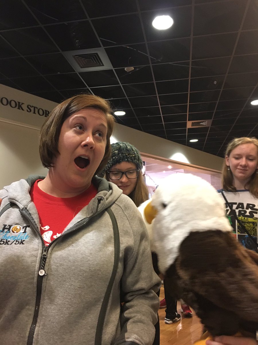 MsRunnells's tweet photo. Eagle attack at Gettysburg! @SoMilwMS https://t.co/9XNv5k7Htd