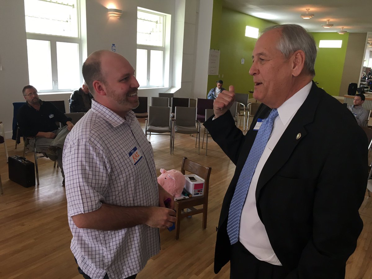 MtylerTucker's tweet photo. Happy to be with @SenDaveMarsden at @kaidegner concerned citizen summit in Broadway! #va6cd #OpenSpace2017 @RalphNortham #gameonva https://t.co/lQ9Hlx5Wne