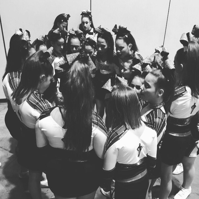 AmChamps's tweet photo. #ACOpen - @IDOLcheer Shine ✨ https://t.co/lkeCaZ163k