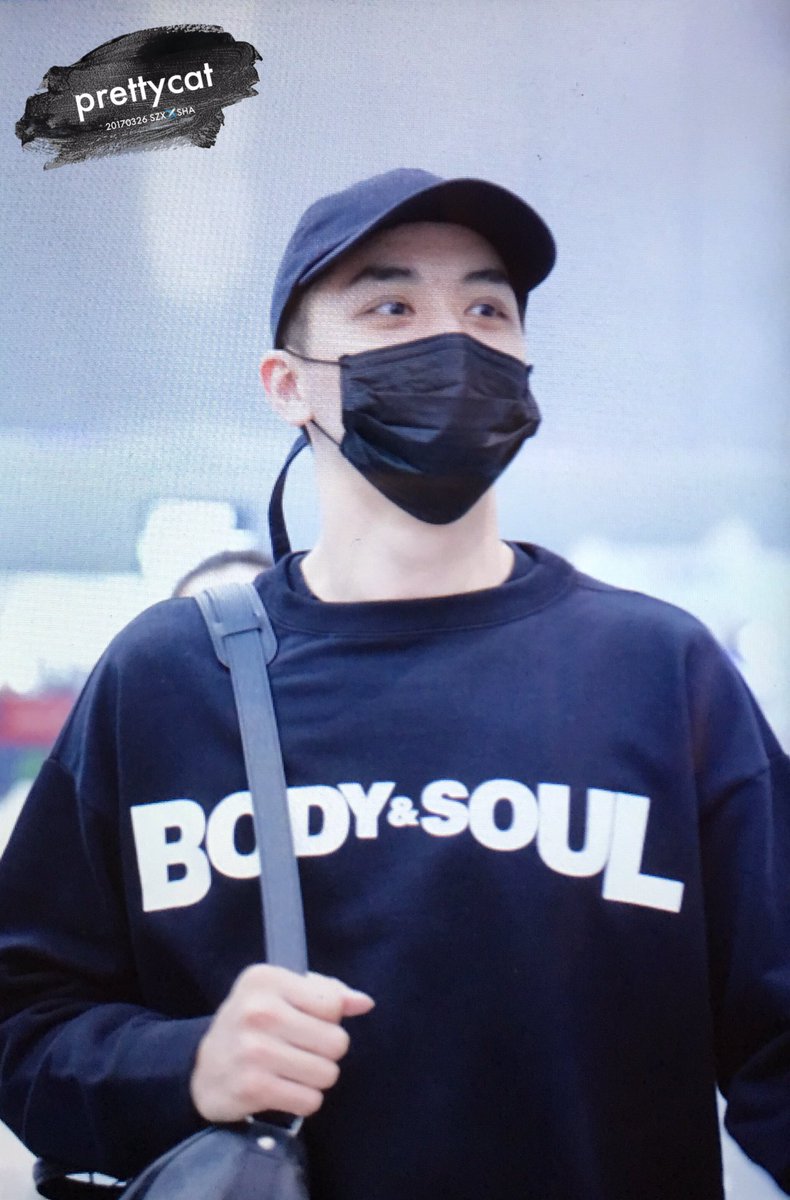prettycat_1020's tweet photo. [Preview]170326 SZX✈️SHA
#许魏洲 #xuweizhou #weizhou https://t.co/a8bmg1RyHm