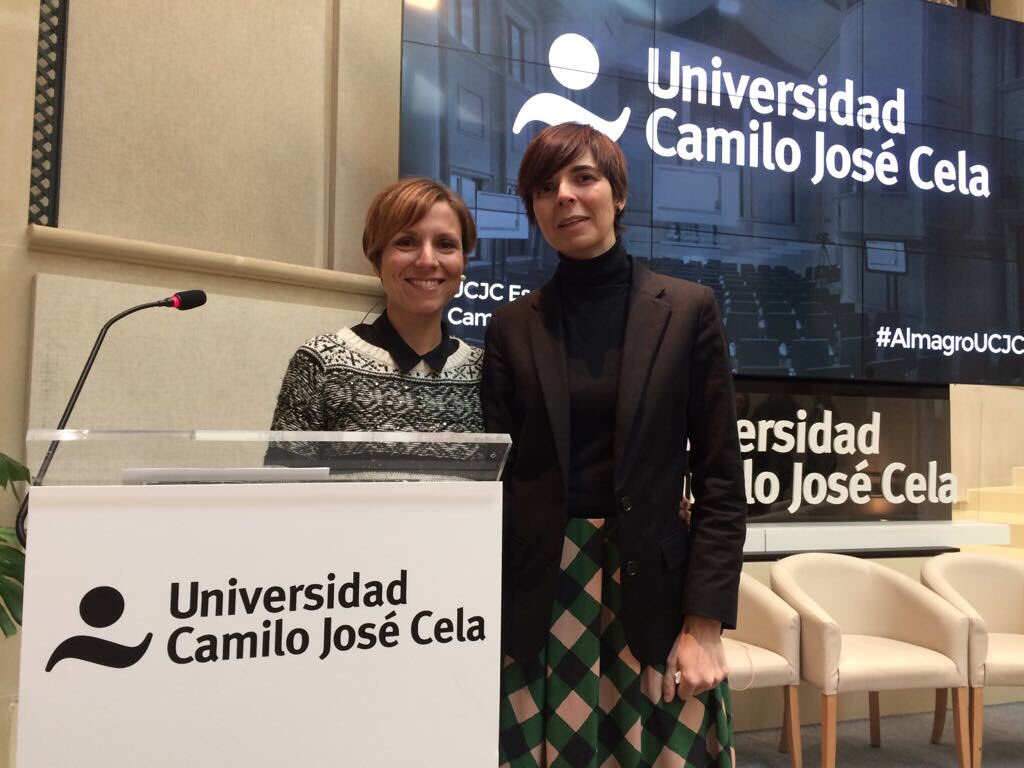 EscuelaReggio's tweet photo. Fines de semana para descansar?Carola y Eva se han ido de congreso,Manolo ha dado 1 concierto y Óscar y Silvia han montado Taller Luz de luz https://t.co/xBMmEHg4H9