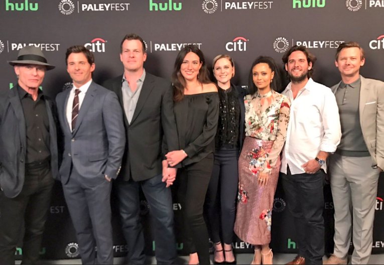 WestworldFRA's tweet photo. Le cast arrivant à la Paley Fest à Los Angeles. https://t.co/tmoIuhtcir