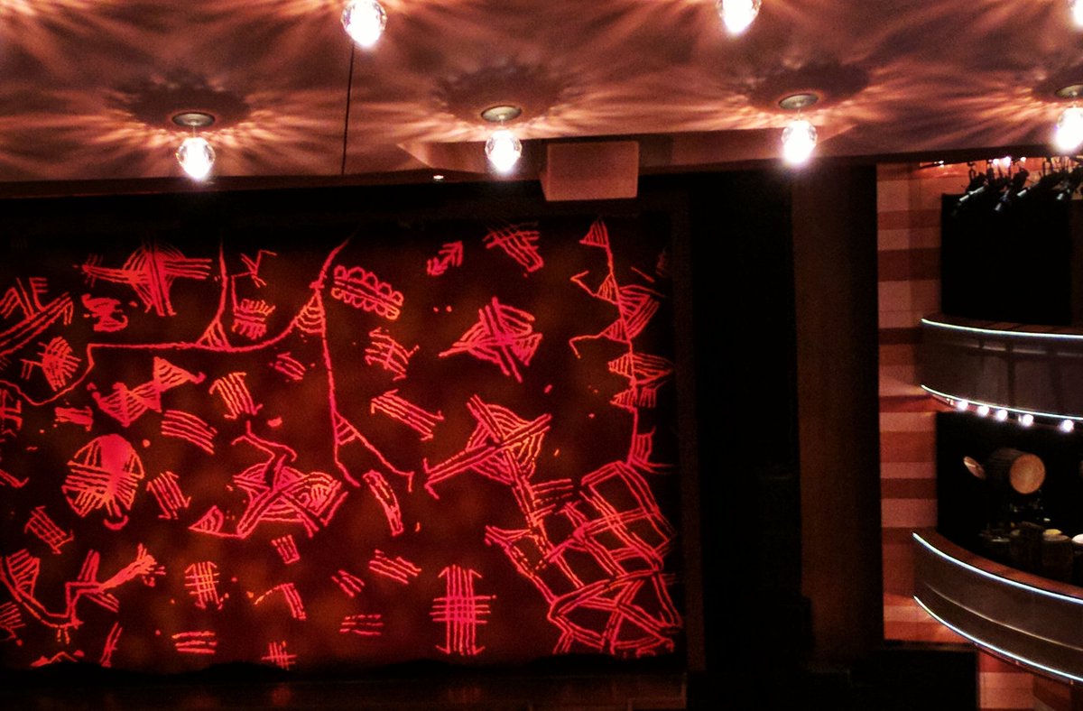 HayleeLape's tweet photo. Waiting for @TheLionKing to start, can't wait!! 🦁 👑 #broadway #disney #lionking #lionkingonbroadway https://t.co/YzjWRZwL0o