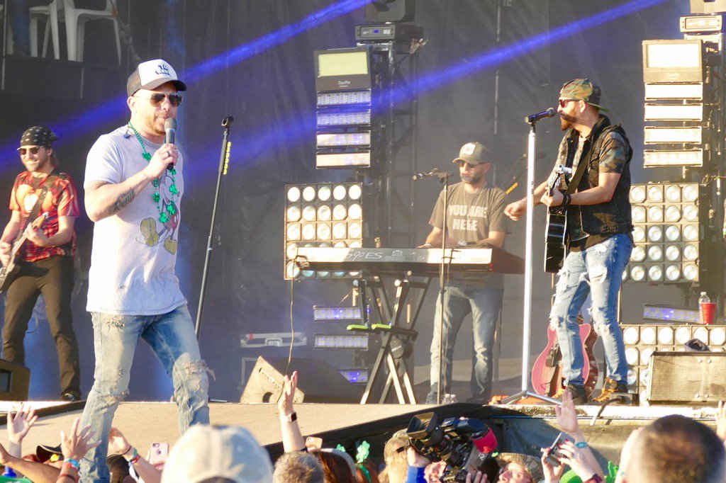 bruddah's tweet photo. @LOCASHmusic is Always our favorite at @RunawayCountry. 7 years in a row for the boys. #IKnowSomebody #ILoveThisLife https://t.co/3jmiyYNniK