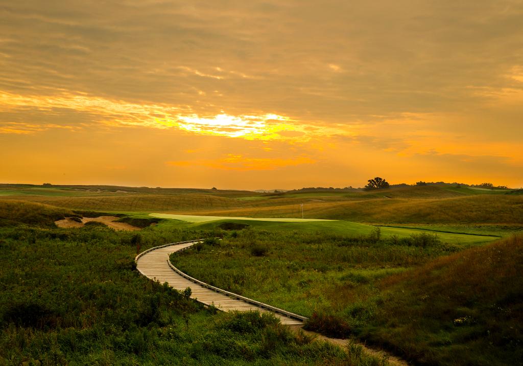 The #RoadtoErinHills starts in New Mexico on May 2. spr.ly/60128wewp https://t.co/26fY67U1wE