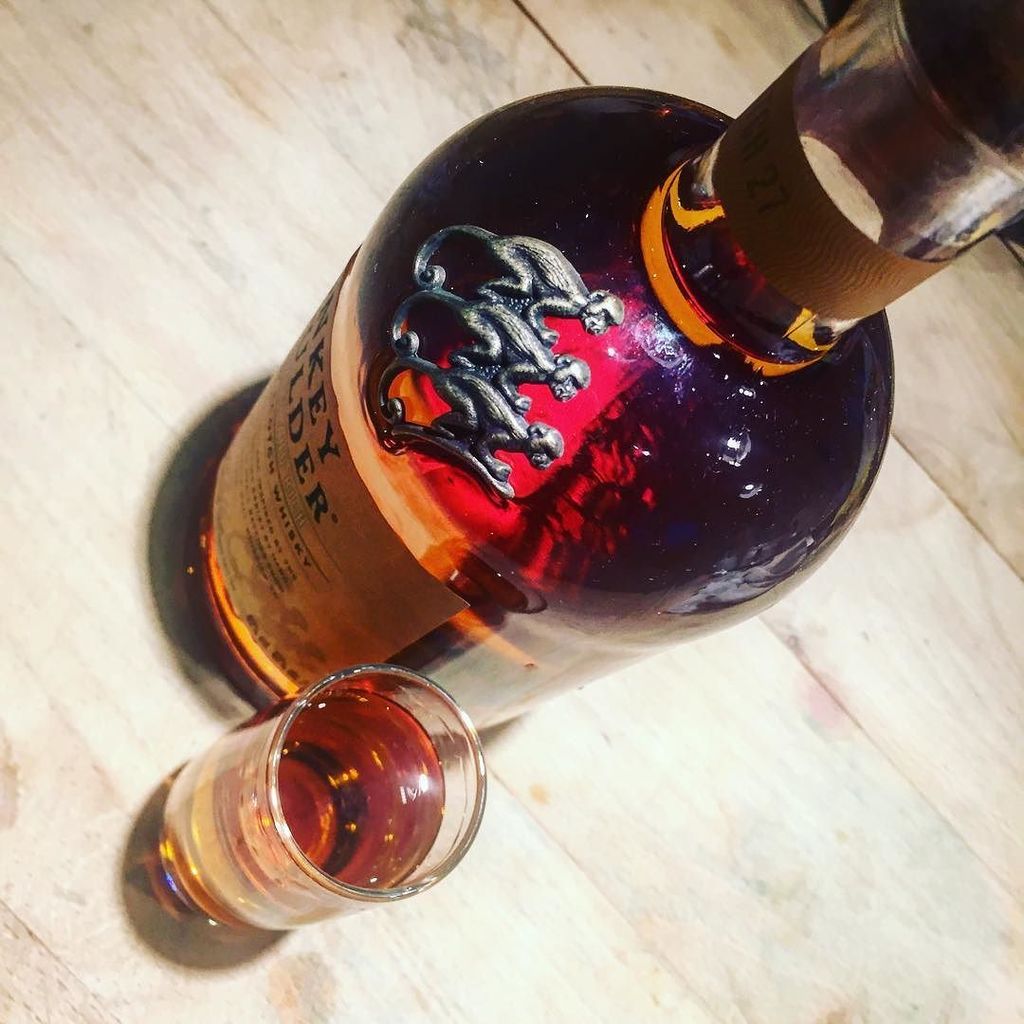 tigsoldbits's tweet photo. #tigsoldbits #tigoldbits #tob #newshop #CV31 #leamingtonspa #whiskey #whisky #cigars #fire… https://t.co/WDPHAvb2SM https://t.co/XpWOArTjrZ