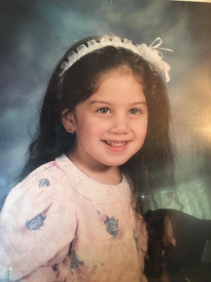 ohhelvetica's tweet photo. #alwaysadorable #nevergrowup #lookatthatsmile #sothisisme https://t.co/OWC1xTpohb
