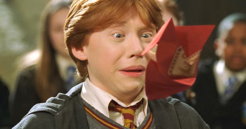 ― Mañana es lunes.
―