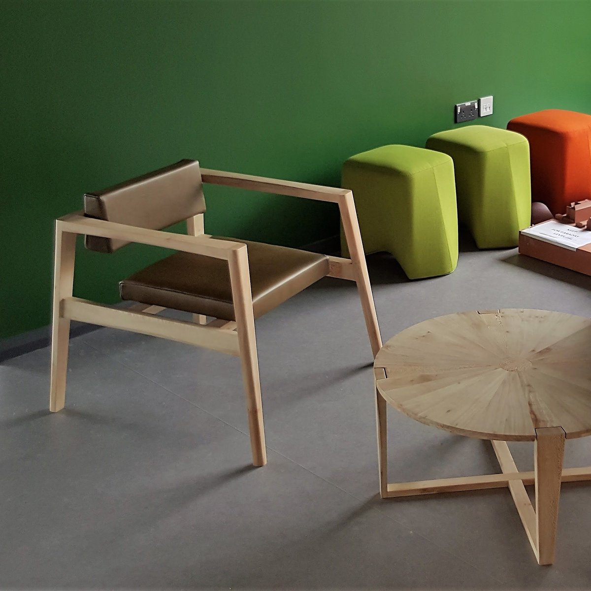 heliconiadesign's tweet photo. #coffeetable & lobby #chairs in situ #ElephantParkTimberProject #LondonPlane #wood @ElephantParkLDN #furniture #design #handcraft #lacewood https://t.co/03XBIagNW1