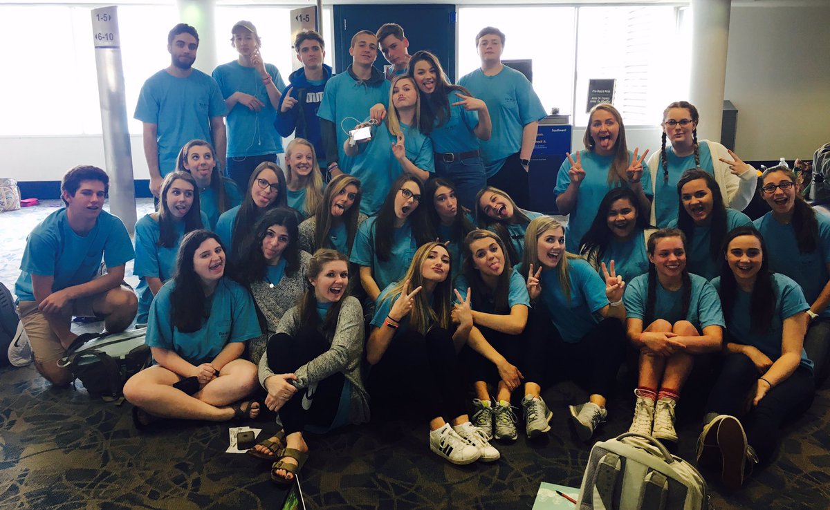 CatawbaRidgeTV's tweet photo. The Buzz TV is ready to take on Anaheim! #STN17 https://t.co/kUXZchxK6g