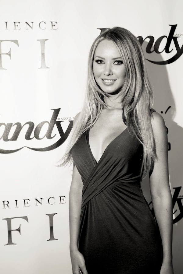 kandy_magazine's tweet image. #SundaySweet = #Kandy for #AndroidLovers play.google.com/store/apps/det…