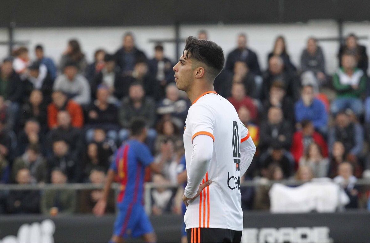 javi4jimenez's tweet photo. Momento para crecer!!!⚽️ https://t.co/xlUwFIJKQz