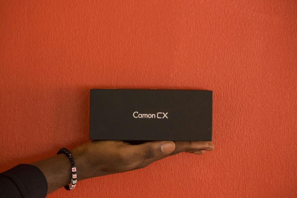 OzavoguAbdul's tweet photo. Hello Baby, I've Admired You Since You First Showed Up On The Internet. So Happy You're Finally Here - Let's Selfie. 🙌 #CamonCXNG https://t.co/R8uUdV8FN3