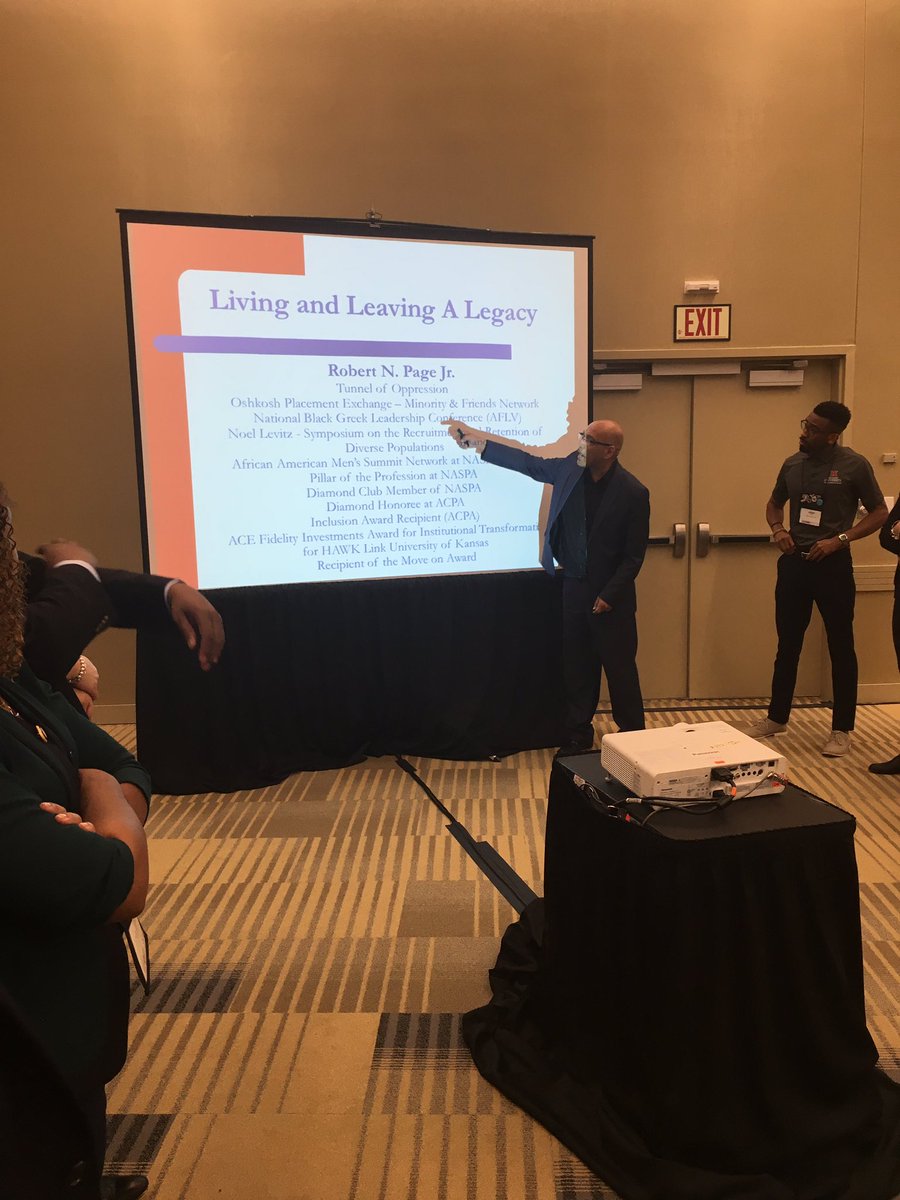 EMR1913's tweet photo. #RobertPage sharing his AMAZING legacy with #PanSummit17 #InthePAN #ACPA17 https://t.co/jnyVnI78YX