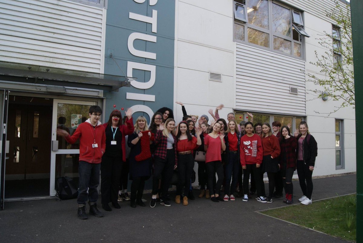 studio_PA's tweet photo. Red Nose Day well done to our fantastic students who raised £207 for a wonderful cause #RND17 @ryestudioschool https://t.co/tMHRAWja5Y