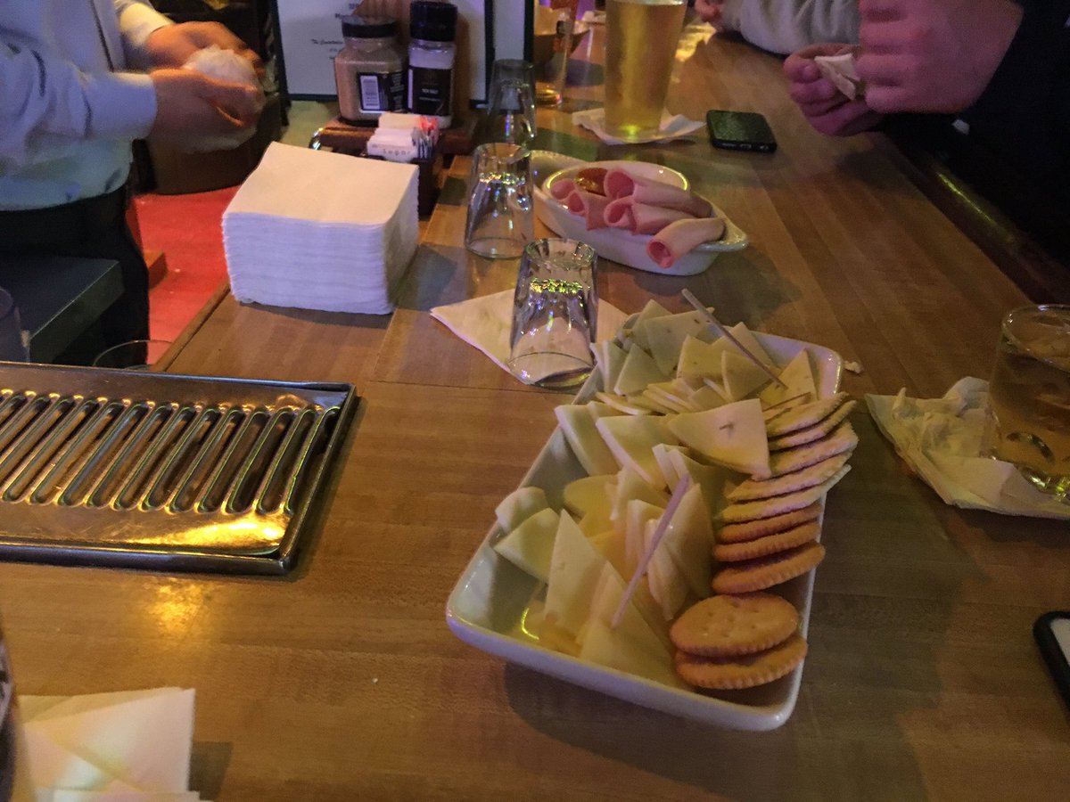 TigersTaleNJ's tweet photo. Some basketball snacks for our friends. https://t.co/t5JSncFk9K