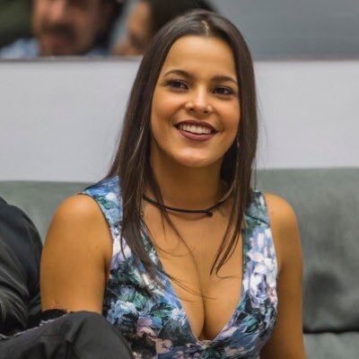 BaphosBBB_'s tweet photo. ENQUETE 3 PAREDAO DOS SONHOS : Em um suposto paredão que vocês eliminam do #BBB17 ?

EMILLY - RT #ForaEmilly   

VIVIAN - FAV #ForaVivian https://t.co/j9Ok2l8O3c